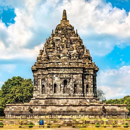 Super Oyo 1046 Omah Pathok Hotel Yogyakarta Kültér fotó