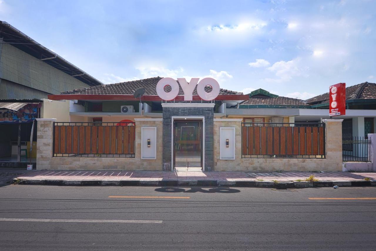 Super Oyo 1046 Omah Pathok Hotel Yogyakarta Kültér fotó
