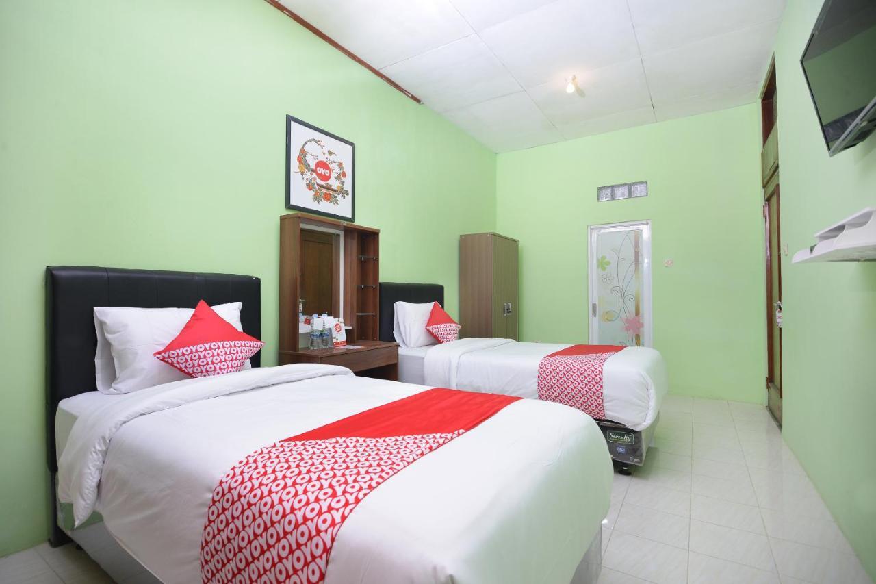 Super Oyo 1046 Omah Pathok Hotel Yogyakarta Kültér fotó