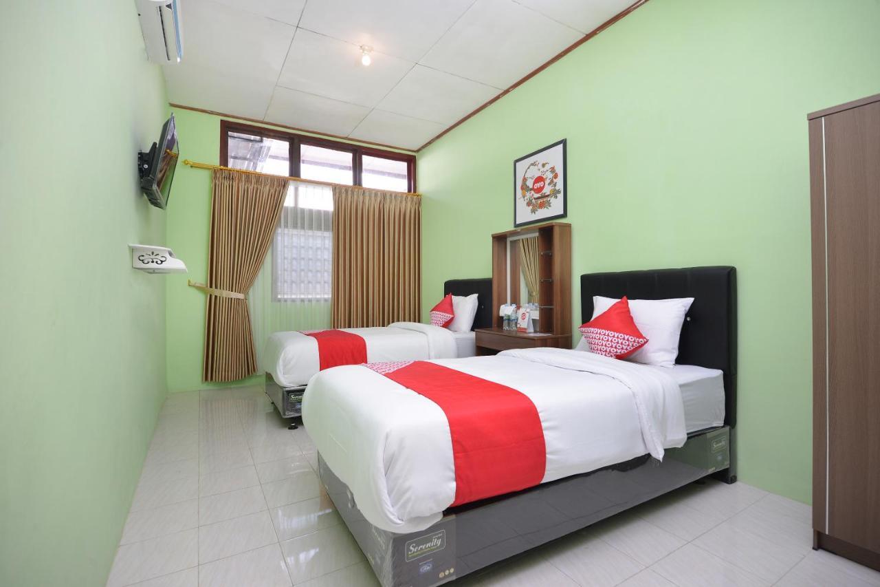 Super Oyo 1046 Omah Pathok Hotel Yogyakarta Kültér fotó