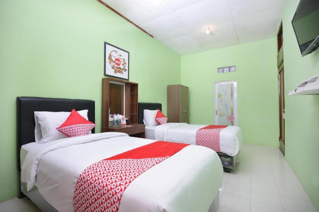 Super Oyo 1046 Omah Pathok Hotel Yogyakarta Kültér fotó