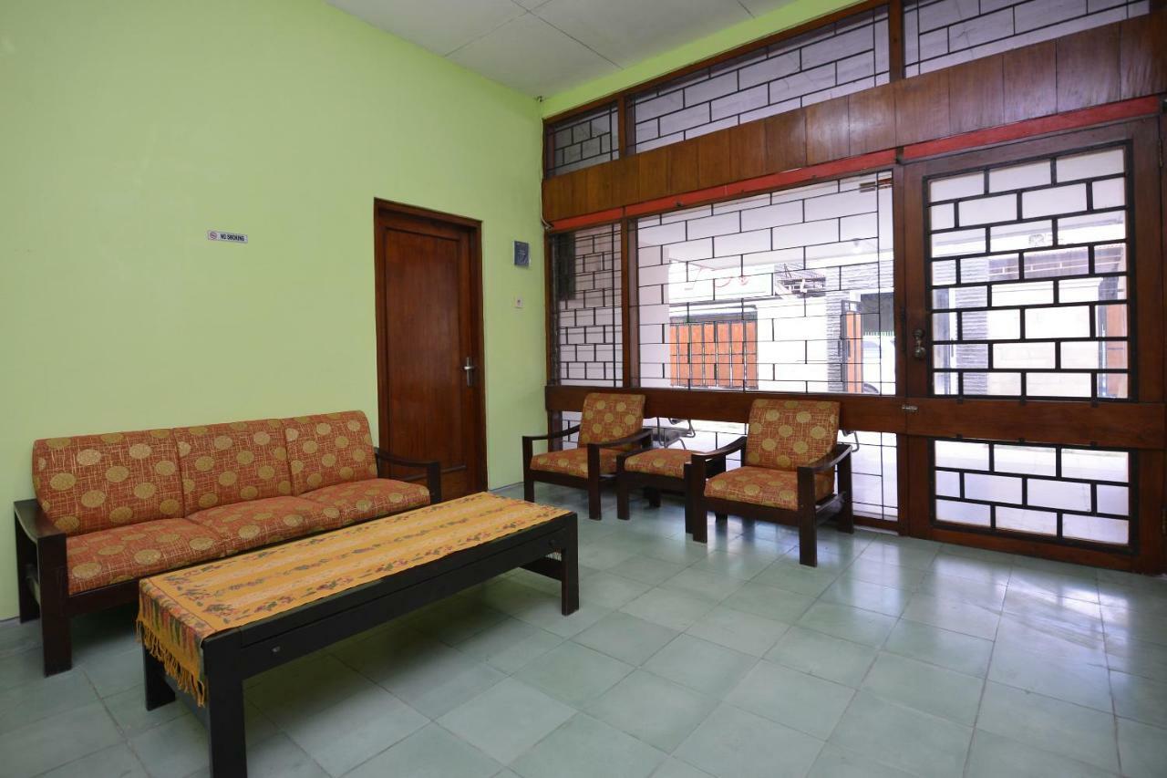 Super Oyo 1046 Omah Pathok Hotel Yogyakarta Kültér fotó